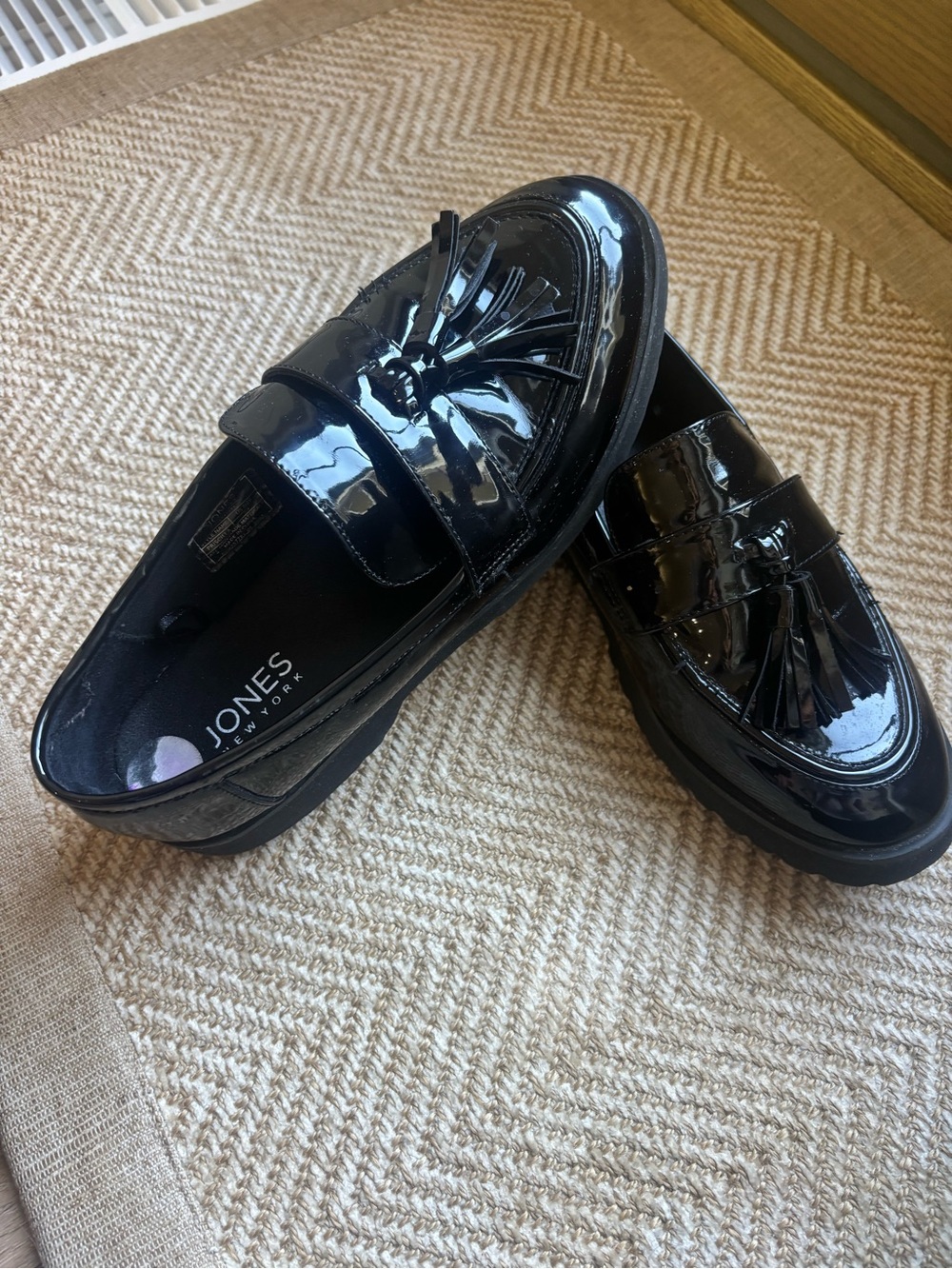 Jones New York Black Patent Tassel Loafers | Size 8.5